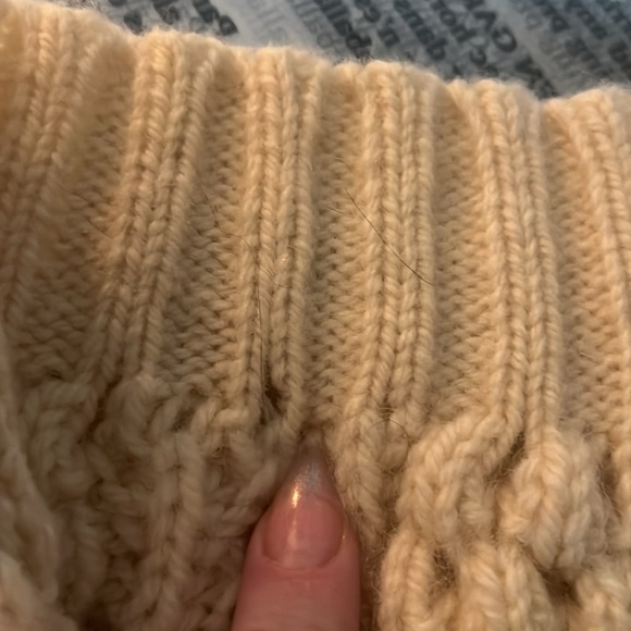 Hand Loomed Cream Cable Knit Sweater - Bonner of Ireland - Picture 12 of 13